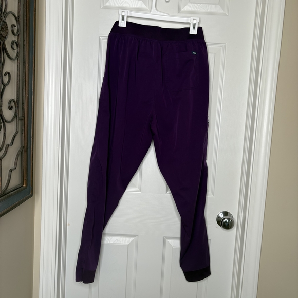 ADAR Women's Bold Purple Eggplant Scrub Pants Size Large - Picture 10 of 10